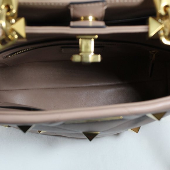 Valentino Garavani Medium Roman Stud Leather Top Handle Bag - Light Pink - Picture 6 of 12